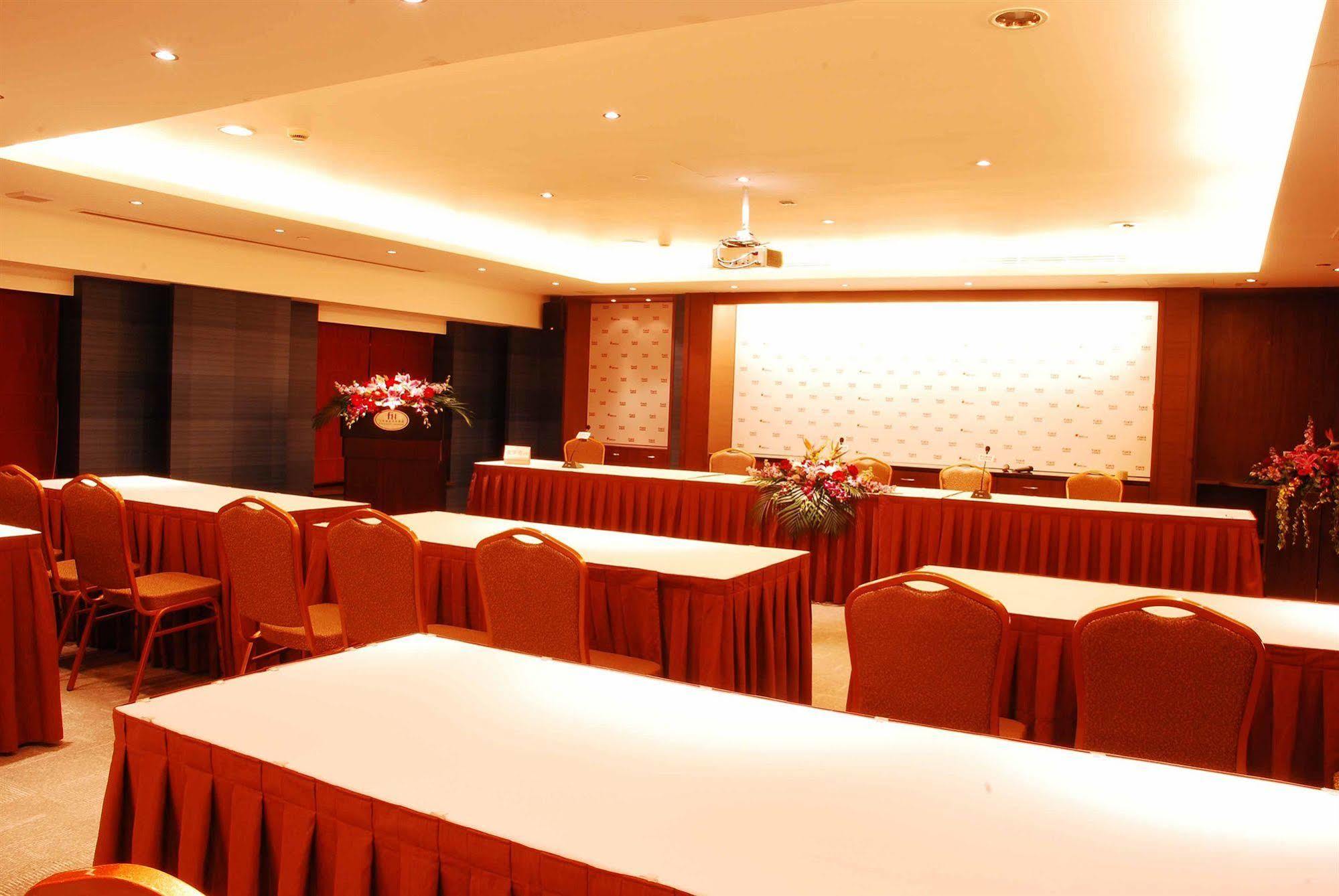 Shanghai Forte Hotel Екстериор снимка
